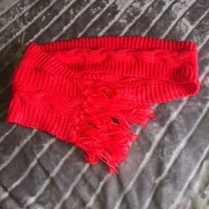 neon orange/red scarf